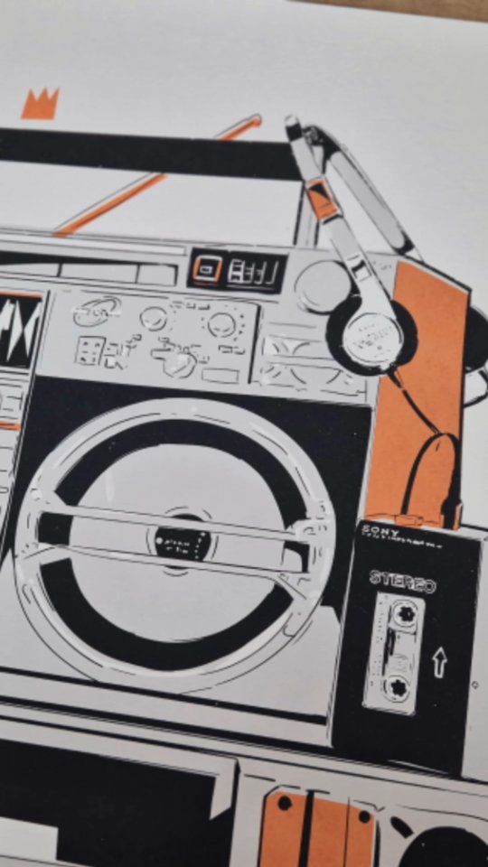 Boombox Revival!
Here’s a peek behind the scenes of my latest piece "Boombox Retro", a 100x70cm print on 300g paper.
Each layer is screen printed by hand — giving it that raw, crafted feel. That warm orange? Total vibe. Feels like nostalgia wrapped in sunlight.

At the bottom, you’ll find the quote “remember your roots” printed in a soft gray, almost fading—like my own memories of a time when life felt lighter, easier. Maybe this piece is a quiet reminder: don’t just grind till you retire… live a little now.🧡

– Mr.P Grfx

#Boomboxretro #Boombox #revival #screenprint #illustration #MrPgrfx #artprints #berlinillustrator #berlinart #livenow